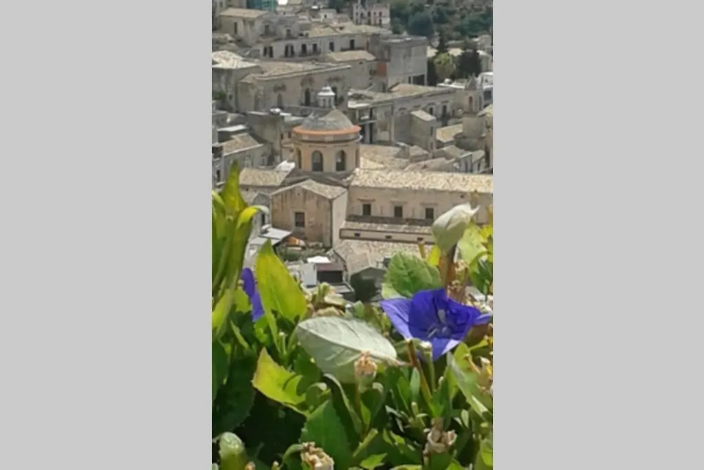 Terrazza Con Vista 'Casa Ziicedda' Villa Modica Holiday home